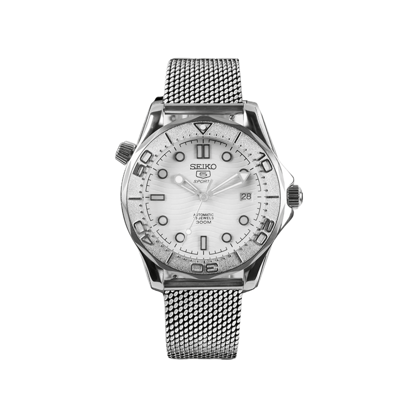 Seamaster (White) Seiko NH35 automatic mod watch. A white dial watch with a rotating dive bezel and a mesh bracelet, shown in a full product shot.