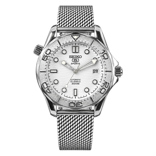 Seamaster (White) Seiko NH35 automatic mod watch. A white dial watch with a rotating dive bezel and a mesh bracelet, shown in a full product shot.