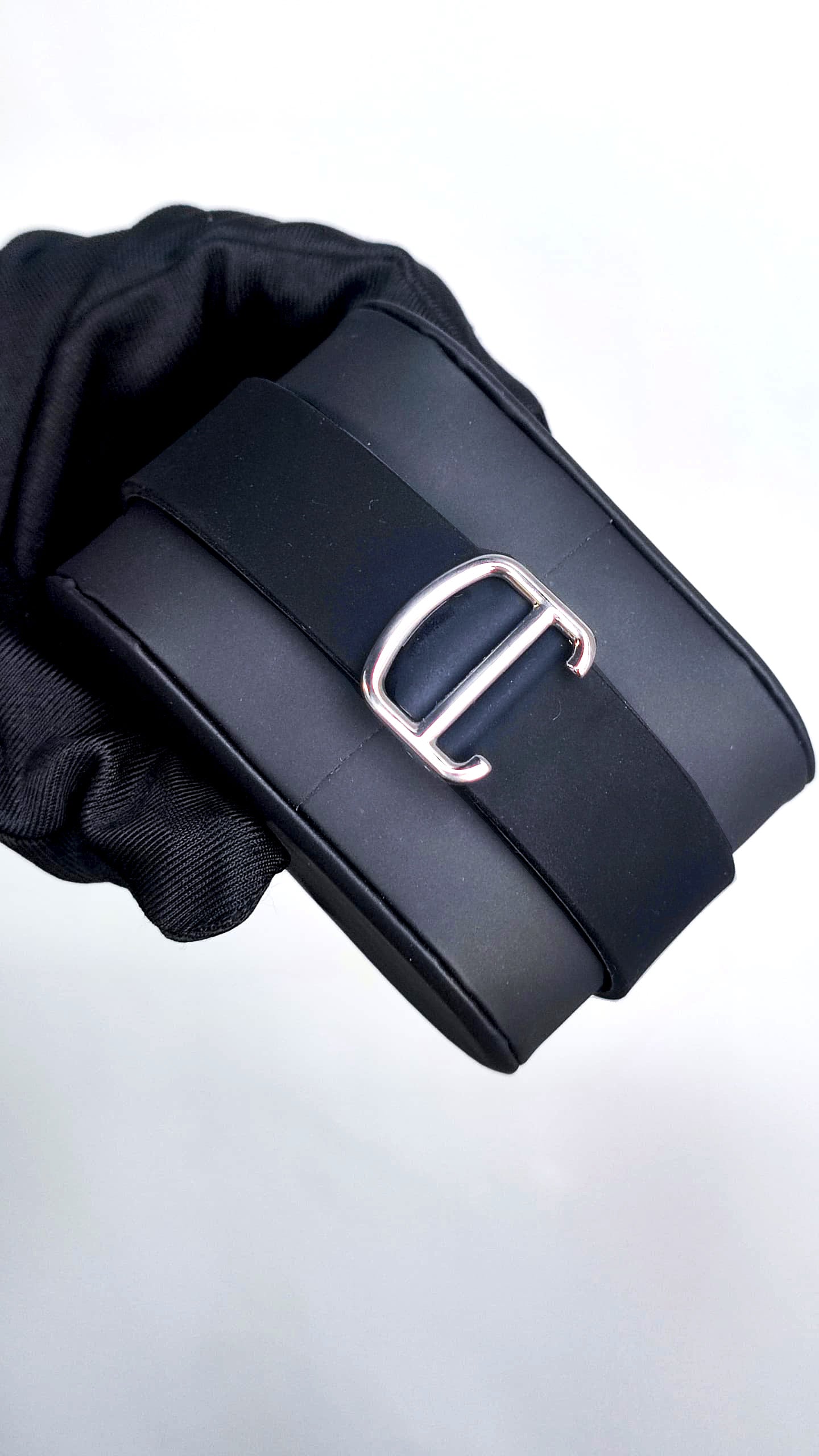 SeikSantos (Black)